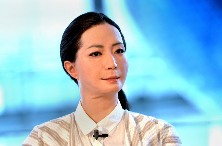 Japan Unveils World S First Android Newscaster Enca