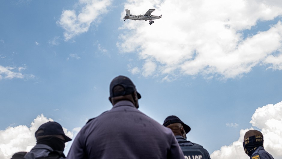 File: South African Police Service (SAPS) officers. EMMANUEL CROSET / AFP