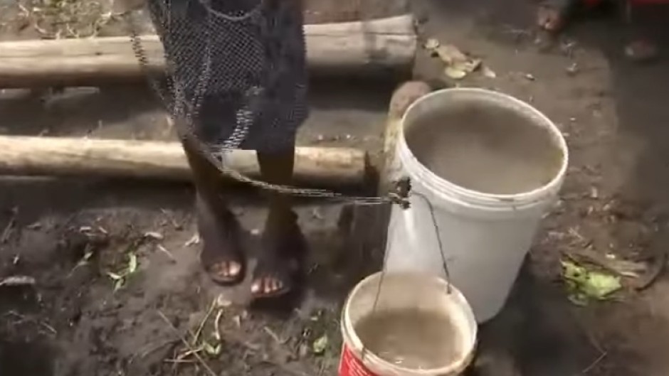 Residents of Dukuduku Village have been sharing a water well with farm animals for over 50 years. (eNCA\Screenshot)