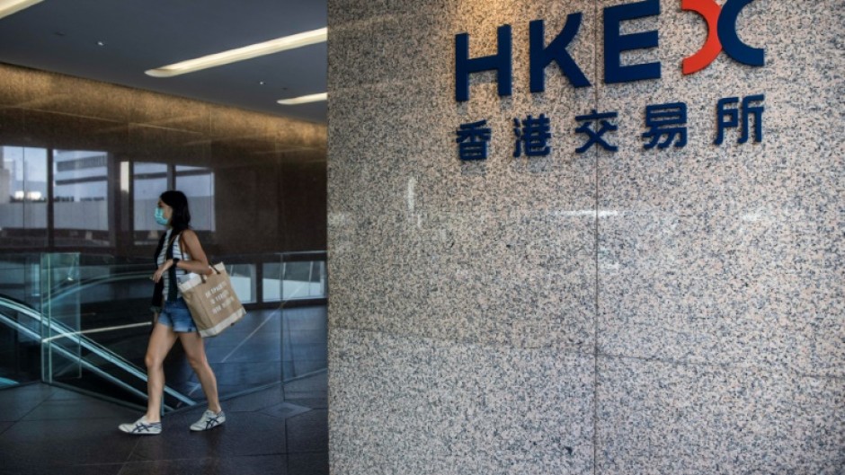 Hong Kong stocks rallied on hopes that China is to discuss moving away from its zero-Covid strategy