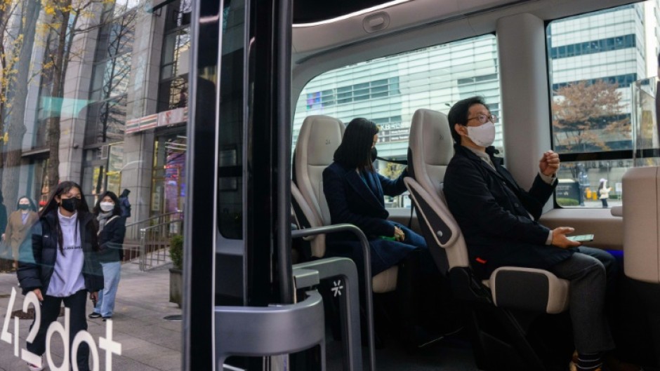 The bus uses cameras and lasers to navigate the way instead of expensive sensors