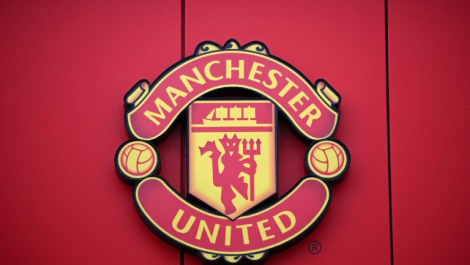 Bids to buy Manchester United are to be submitted to US bank Raine by Friday