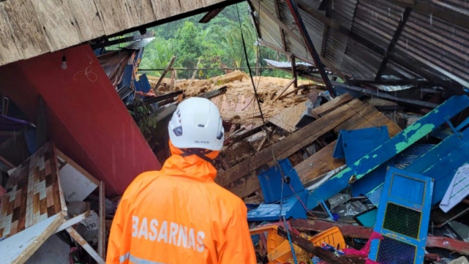 Rescuers Search For Dozens Missing After Deadly Indonesia Landslide - ENCA