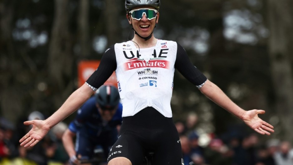 Tadej Pogacar takes over the Paris-Nice lead