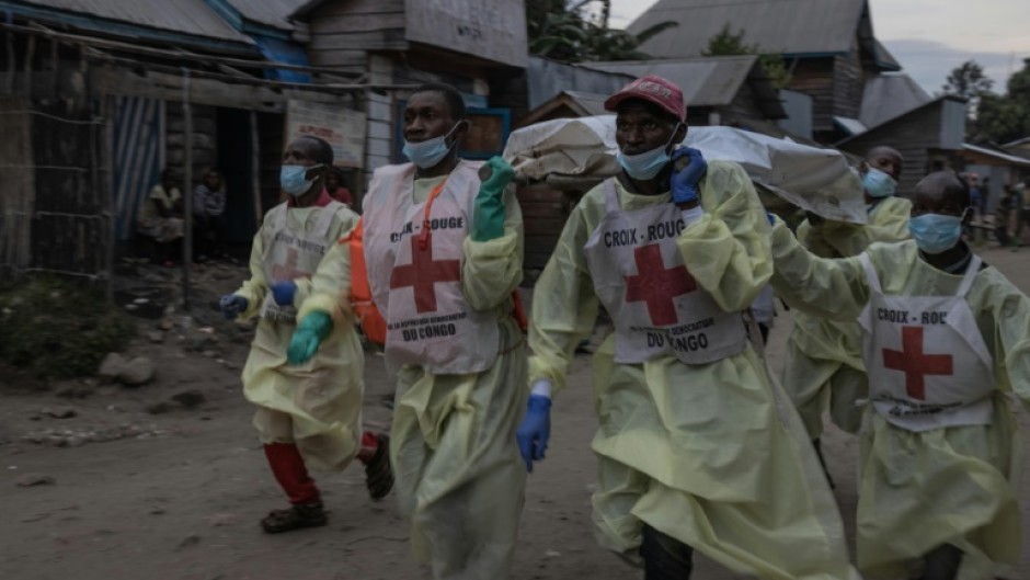 The death toll from floods and landslides triggered by heavy rain in the east of the Democratic Republic of Congo has climbed  above 400