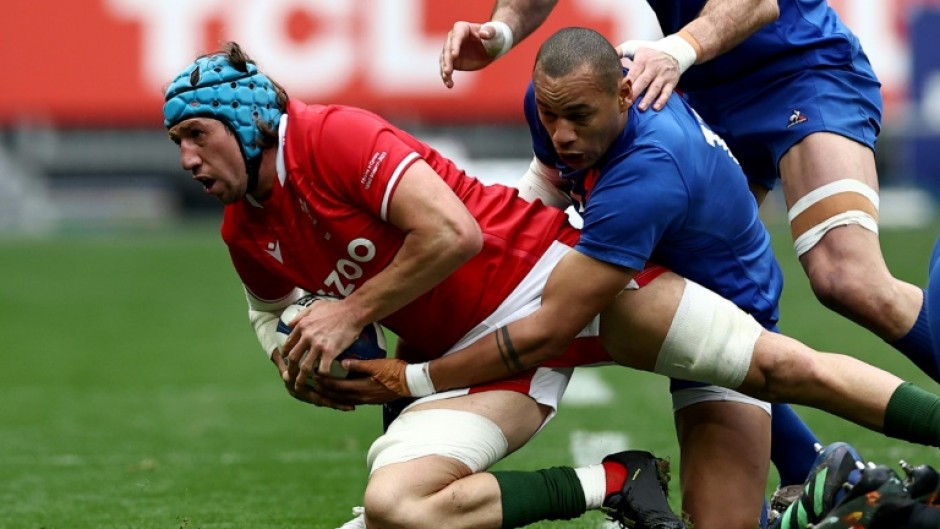 Wales flanker Justin Tipuric (L) has retired from Test rugby 