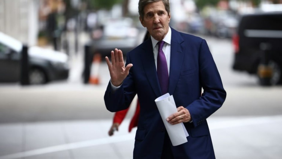 US envoy John Kerry is scheduled to travel to China to restart stalled climate talks