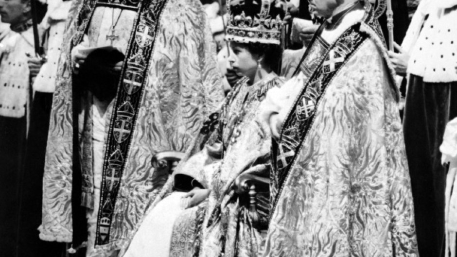 The queen said 'I shall strive to be worthy of your trust' at her 1953 coronation 