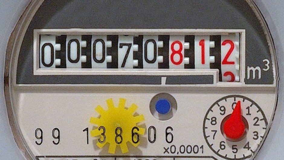 File: A water meter. Wikimedia Commons/André Karwath