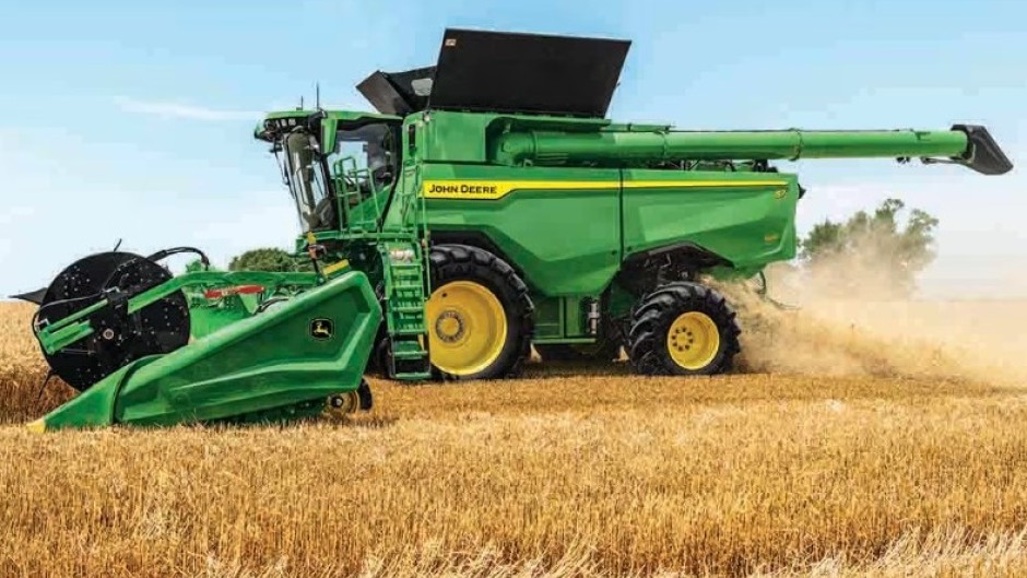 JOHN DEERE S7