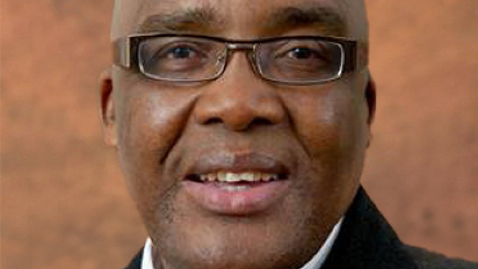 Aaron Motsoaledi