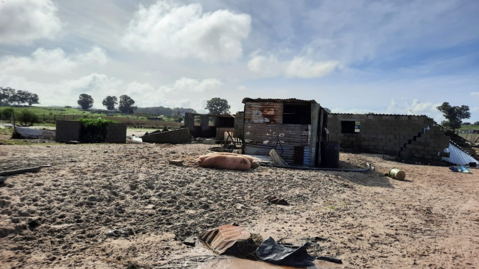 Many have been displaced following the Riverlands Dam collapse. eNCA/Nobesuthu Hejana