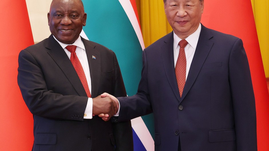 GovernmentZAFollow President Cyril Ramaphosa at invitation of President Xi Jimping of China at Welcome Ceremony of State Visit at Great Hall of People in Beijing.