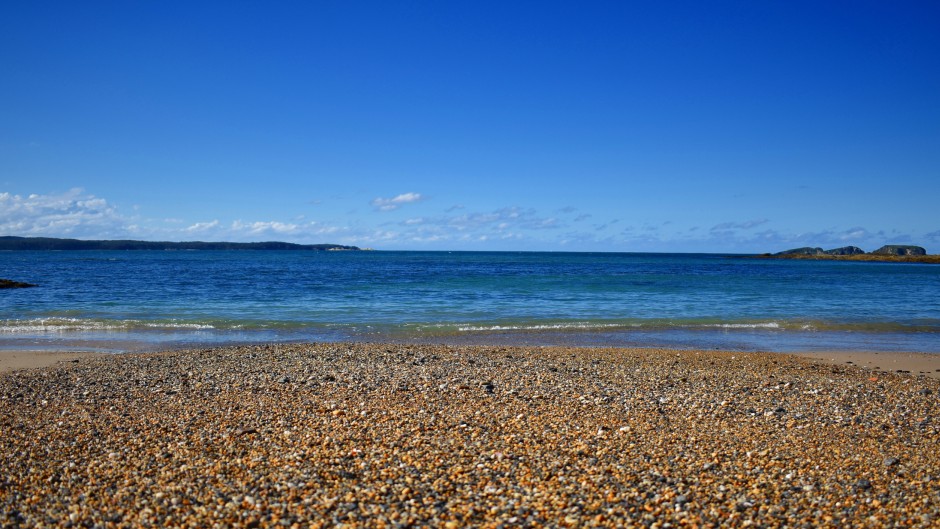 The globs were discovered scattered over the pebbly beaches of Placentia Bay. GettyImages/Binikins