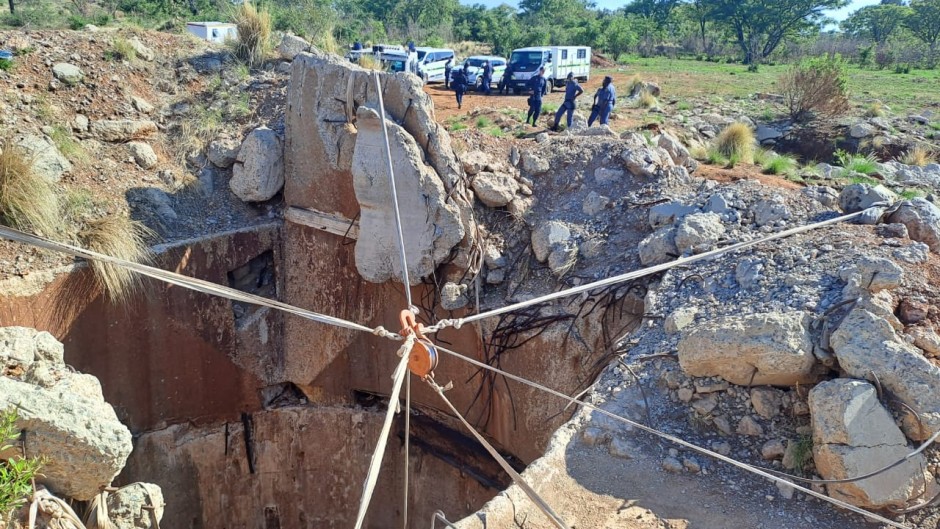 Police officers seen at the Stilfontein mine. eNCA/Bafedile Moerane