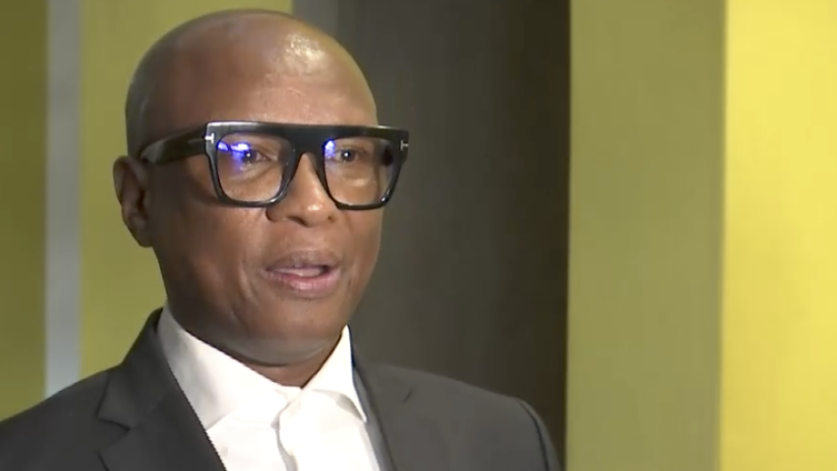 The charges against former sports Minister, Zizi Kodwa and his co-accused have been withdrawn at the Palm Ridge Magistrate Court.