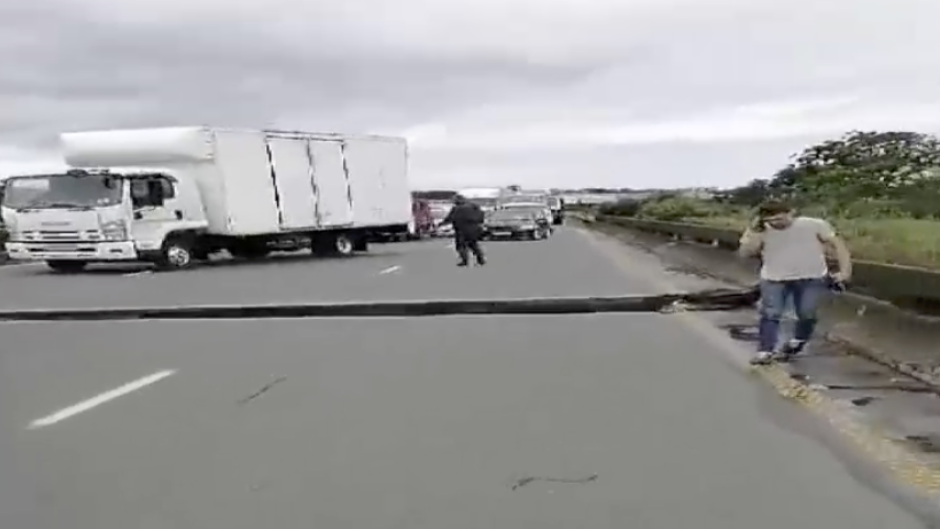 In KZN, a collapsing bridge over the N2 in the South of Durban has been partially closed.