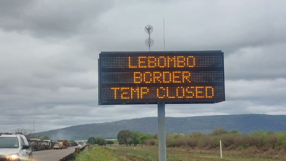 Lebombo border Mozambique