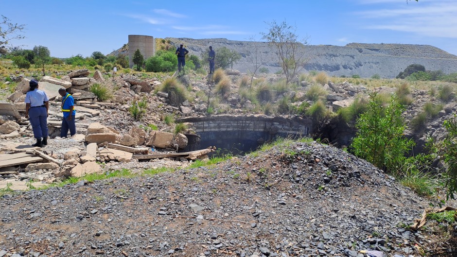 An unknown number of zama zamas remain underground in  Stilfontein, in the North West.