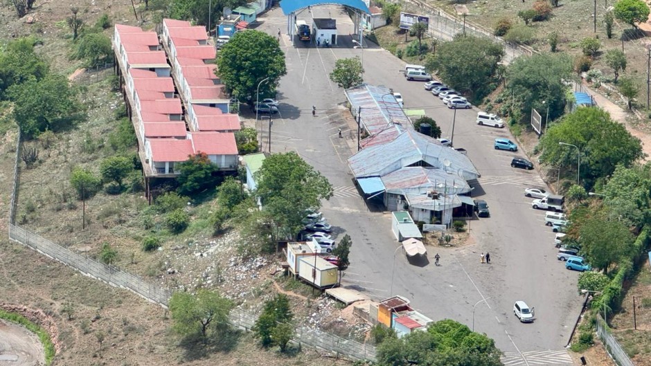 Lebombo Border Post