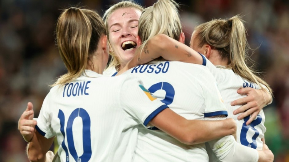 England celebrate Alessia Russo's winner