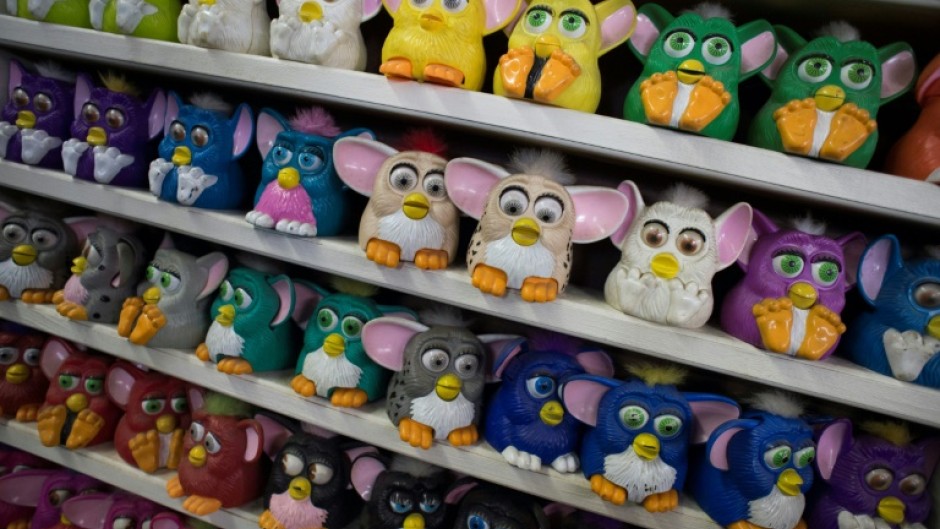 To commemorate the 25th anniversary of Furby, Hasbro has launched a reboot of electronic robotic toys