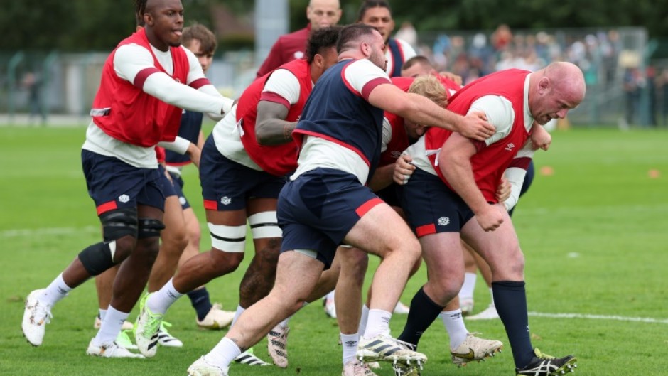 Preparing for the Pumas - England prop Dan Cole (R) leads a maul supported by Jack Willis (2R), Courtney Lawes (2L) and Maro Itoje (L) during a squad training session in Le Touquet