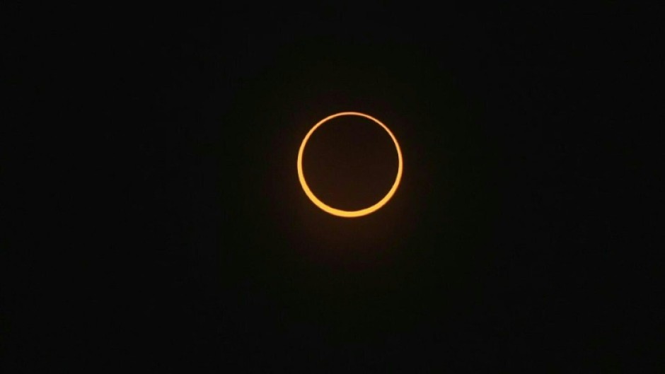 'Ring of Fire' solar eclipse seen over Albuquerque, New Mexico