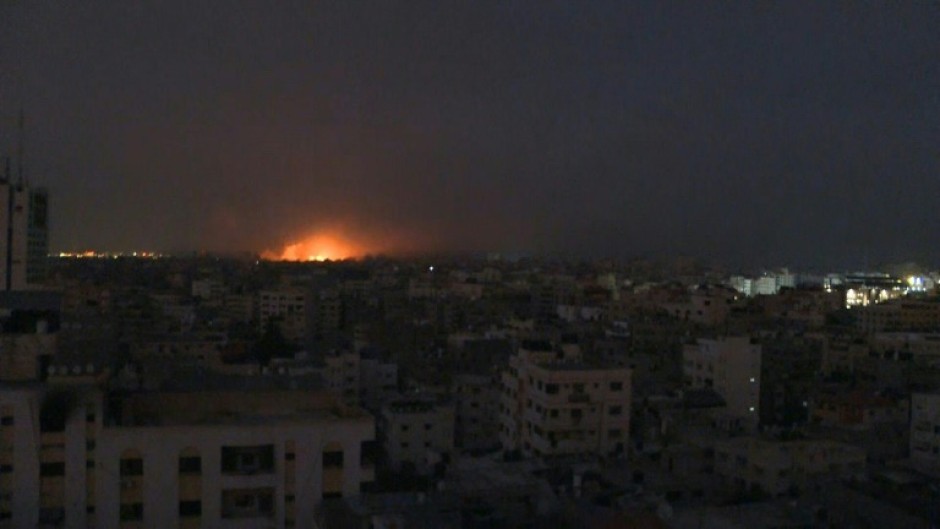 Explosions, smoke over Gaza City on day 25 of war