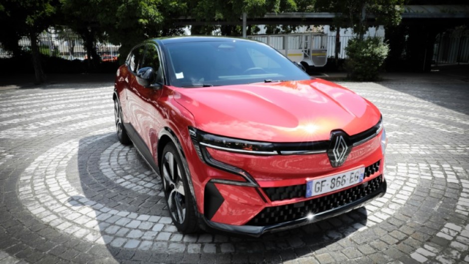 Renault had wanted to spin off its electric vehicle unit into Ampere, hoping that running it as a separate company would make it more agile in the rapidly developing sector