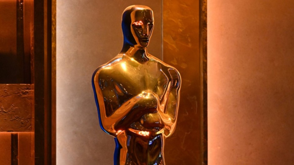 Ten movies will go head-to-head for Hollywood's most prestigious prize -- the best picture Oscar