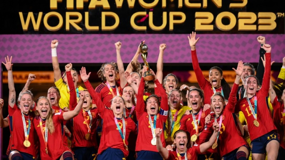 Spain celebrate winning the 2023 Women's World Cup