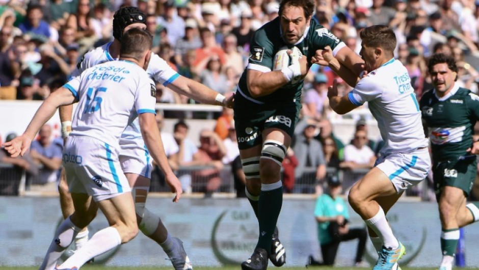 Sam Whitelock (C) joined his brother Luke at Pau this season