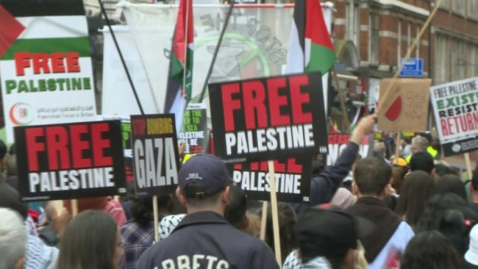 Londoners march in support of Palestinians in bombarded Gaza