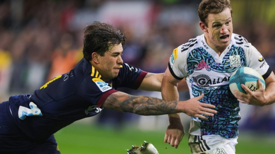 Otago Highlanders winger Connor Garden-Bachop (L) has died, aged 25, New Zealand Rugby said Tuesday