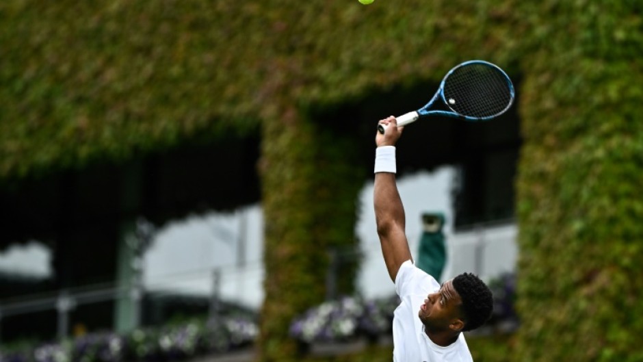 Giovanni Mpetshi Perricard's huge serve is a weapon at Wimbledon 