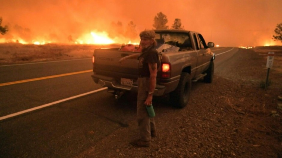 Huge California wildfire continues to gain strength