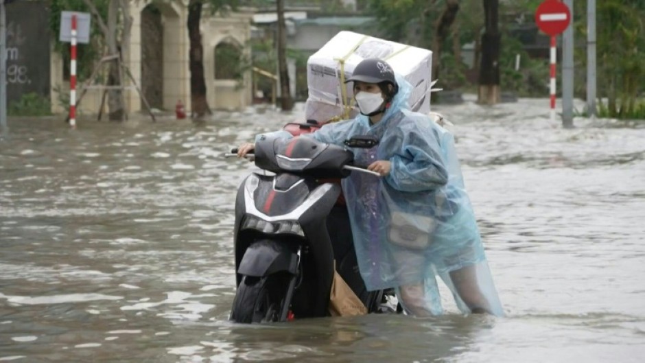 Super Typhoon Yagi causes floods in Vietnam's Haiphong