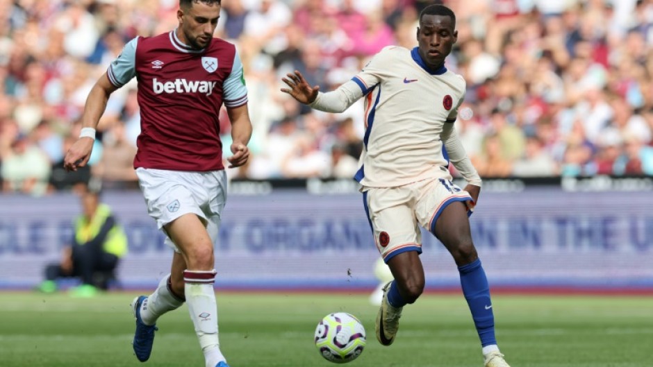 Forward Nicolas Jackson (right) has hit form for Chelsea