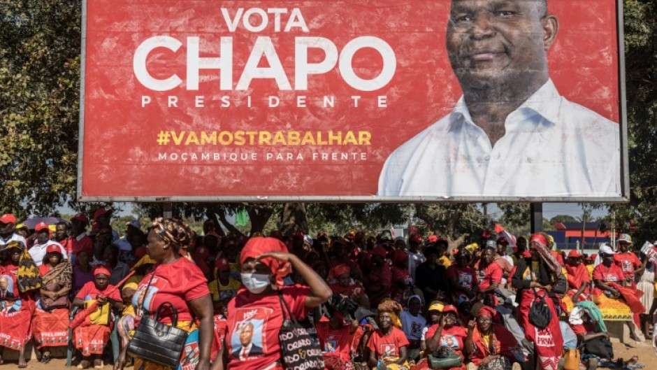 Supporters showed their support for Daniel Chapo, presidential candidate for the ruling Mozambique Liberation Front (FRELIMO)