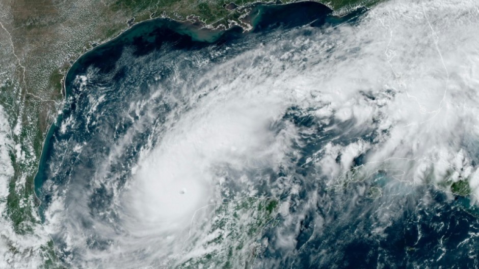 Category 5 Hurricane Milton Roars Towards Storm-battered Florida - ENCA