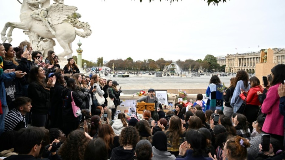 Fans also gathered at the central Jardins de Tuilieries in Paris