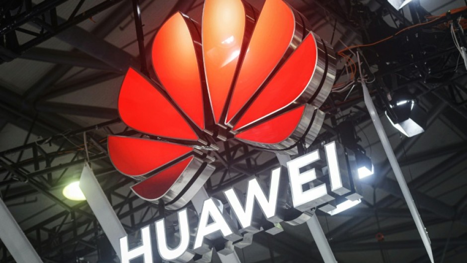 Chinese tech giant Huawei has launched its first smartphone equipped with a homegrown operating system