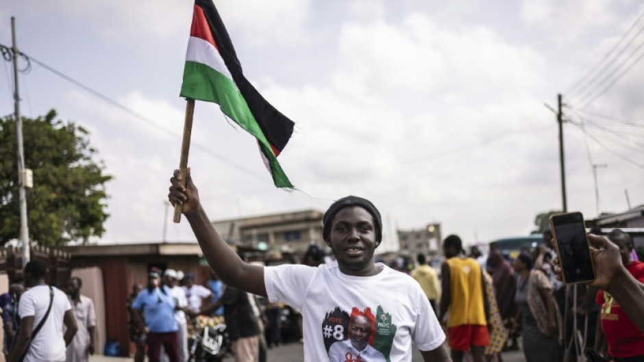 Supporters of Ghana's opposition leadser John Mahama already began celebrating his victory