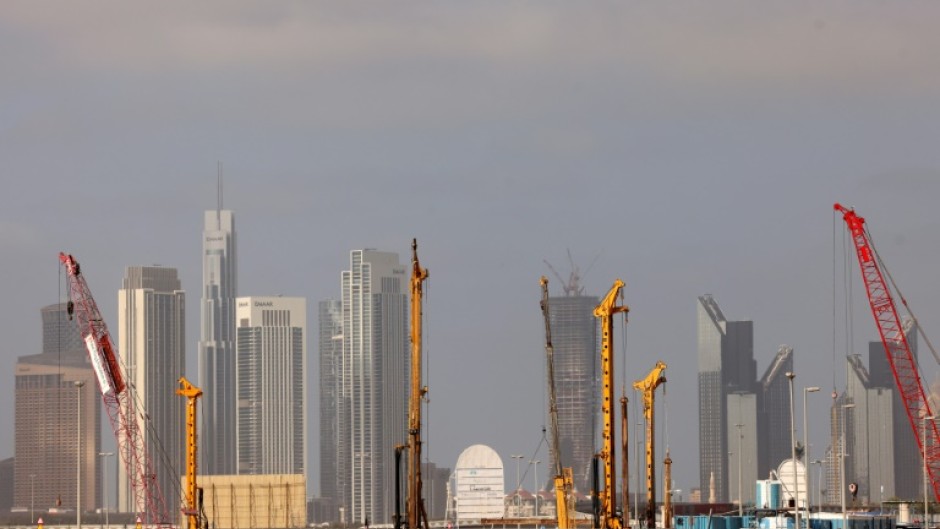 Skyscrapers spring up fast in Dubai