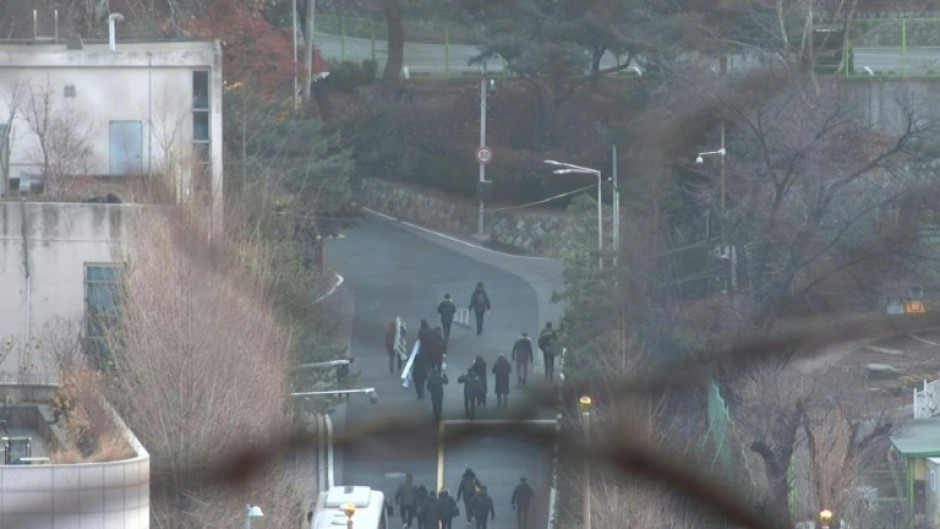 Police at the compound of impeached President Yoon Suk Yeol in Seoul