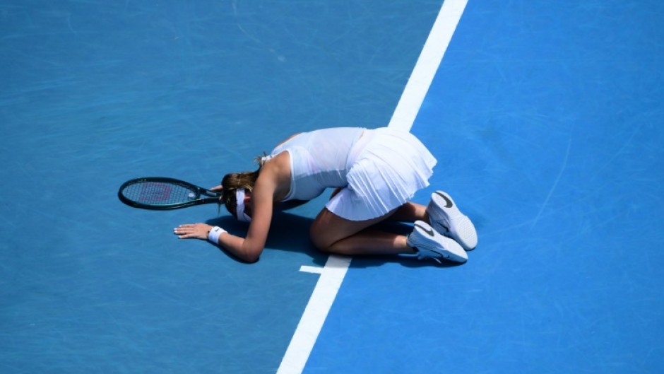 Paula Badosa celebrates her victory against Coco Gauff