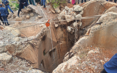 Illegal miners at a Stilfontein mine