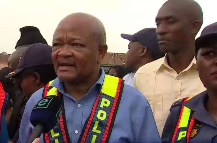 Police minister Senzo Mchunu