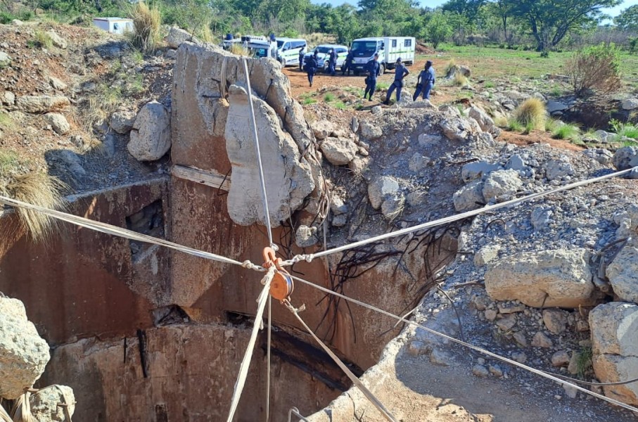 Police officers seen at the Stilfontein mine. eNCA/Bafedile Moerane